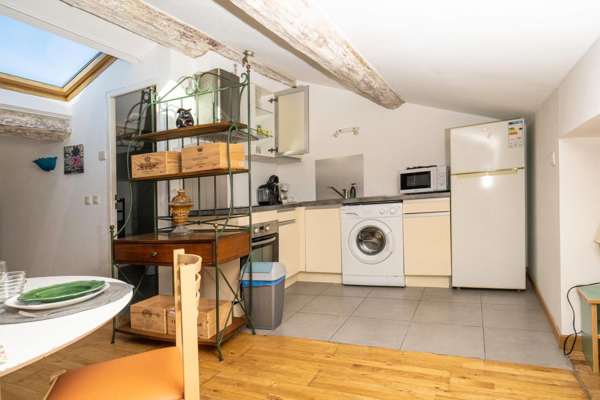 Saëns 7-T2 avec garage privé optionnel-Centre historique et plages à 16km ! Béziers Exterior foto